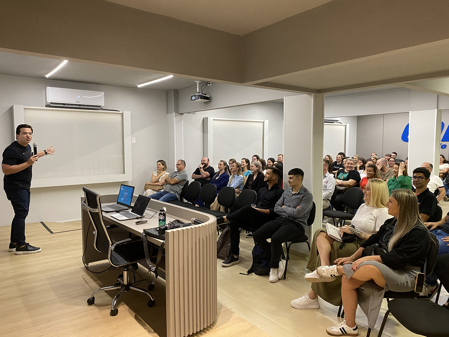 Palestra sobre engajamento de times e clientes marca início da campanha